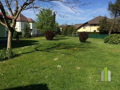 Helle 2-Zimmer-Terrassen-Wohnung mit Garten!