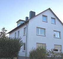 Sehr gepflegtes 3-Familienhaus mit Garten und Garage, teils vermietet