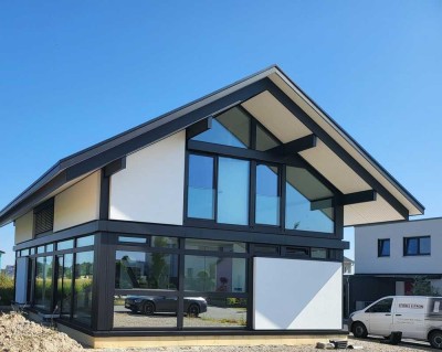 Freistehendes Einfamilienhaus in idyllischer Lage mit traumhafter Aussicht