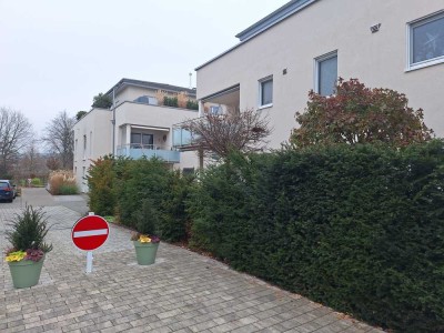 Traumwohnung am Main mit Garten