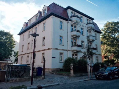 Eigentumswohnung inkl. moderner Pkw-Garage in Dresden-Löbtau