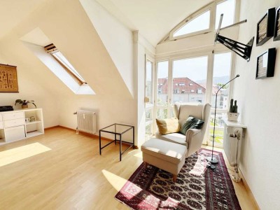Freie 1-Zi. Wohnung im DG mit Kellerabteil in mitten von Freiburg