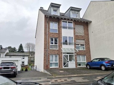 Helle 3-Zimmer-Wohnung mit Süd-West-Balkon in ruhiger Lage von Siegburg