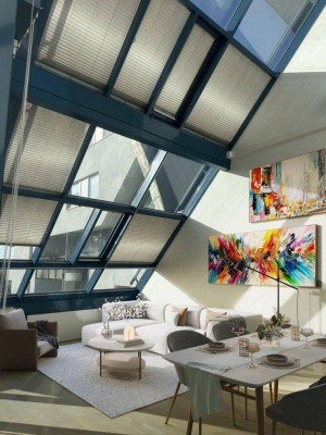 Außergewöhnliche Dachgeschoß-Maisonette mit Dachterrasse, Klimaanlage, Pool/Wellness.