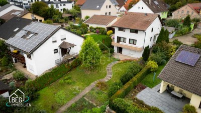 Idyllisches Einfamilienhaus mit Einliegerwohnung und großem Garten