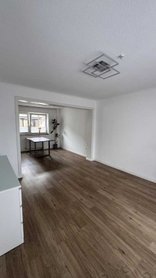 Schönes 5-Zimmer-Reihenhaus mit EBK in Jüchen