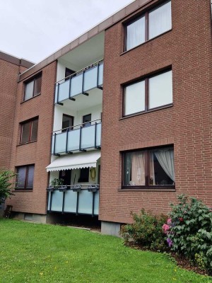 Schöne ruhige 2,5 Zi Wohnung in Henstedt Ulzburg
