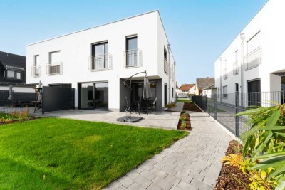 Nachhaltig & modern: Doppelhaushälfte (A+) mit Garage & Stellplatz in Großhabersdorf