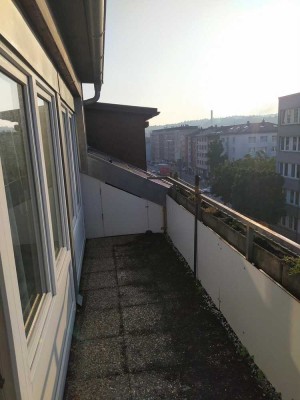 Moderne 2-Zimmer DG Wohnung mit Dachterrasse