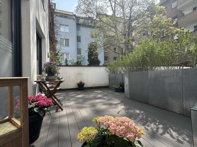 ***Stilvolles Loft-Juwel: Großzügige Räume, zwei Terrassen, Parkplatz***