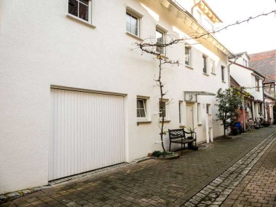 Moderne 2-Zimmer-Wohnung mit offener Küche und stilvollem Badezimmer