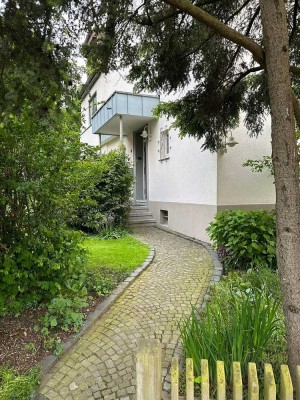 2-Zimmerwohnung mit Balkon und Garten in Bensberg/Kaule - Beste Wohnlage