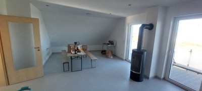 Freundliche, moderne 3-Zi-Wohnung in Rottenbauer mit großem Balkon und schöner Aussicht