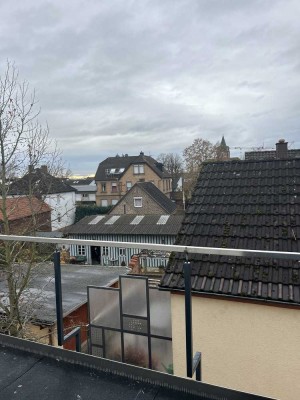 Hochwertig DG-Wohnung mit modernem Wohnkomfort!!