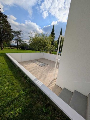 Erstbezug nach Sanierung: 1-Zimmer-Wohnung mit Einbauküche und großer Terrasse, befristet