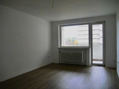 Zentrale 1 1/2-Zimmerwohnung mit Balkon