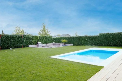 Traumhaftes Familiendomizil mit sichtgeschütztem Garten und Pool im Aichtal