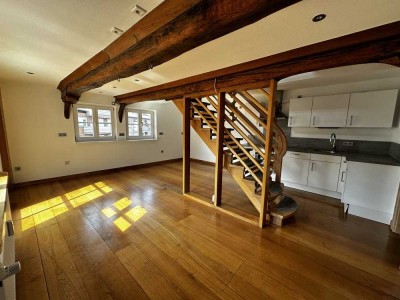 3,5 Zimmer Wohnung im Herzen von Gütersloh mit Parkplatz Möglichkeit.