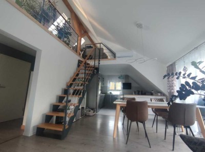 Maisonette-Wohnung mit Balkon und Gartenoption in 2 Familien Haus *Befristet*