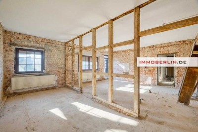 IMMOBERLIN.DE - Traumhafter Dreiseithof mit faszinierender Ausbaufreiheit auf großzügigem Grundstück