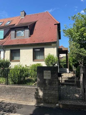Kleines Haus mit viel Charme in toller Lage in Stuttgart-Ost