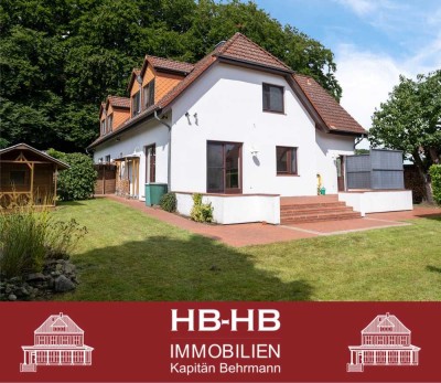 TOP Lage mit Traumgrundstück, Doppelhaus mit 2 Wohneinheiten, eine vermietet
