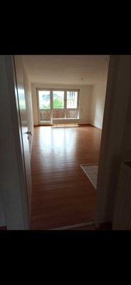 3-Zimmer-Wohnung mit Einbauküche in Frankfurt am Main