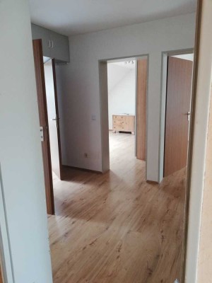 Freundliche 3-Zimmer-Dachgeschosswohnung in Steinwenden, OT Weltersbach