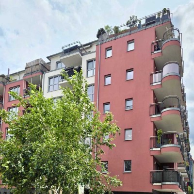 Traumhafte 2-Zimmer-Wohnung mit Südwest-Terrasse im Herzen des Samariterkiezes