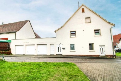 Wohn- und Geschäftshaus mit Top-Potenzial ! Aktuell 1 Etage Gewerbefläche + 2 Etagen Wohnfläche