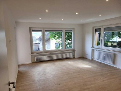 Neu renovierte 4-Zimmer Wohnung mit Balkon in Trier-Ehrang