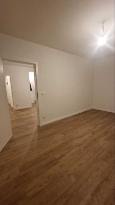 Helle 3-ZW im 3.OG in der Innenstadt Pforzheim zu vermieten.