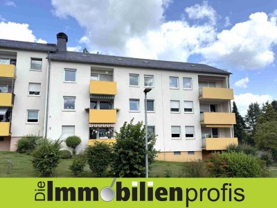 1370 - Hof-Krötenbruck: 2-Zi.-Eigentumswohnung mit Balkon und Garage