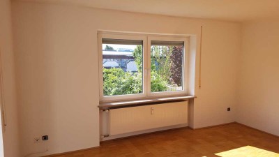 Attraktive und gepflegte 3-Raum-EG-Wohnung mit Terrasse in Donauwörth