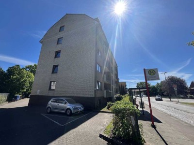 Große 1 Zimmer-Wohnung mit Balkon