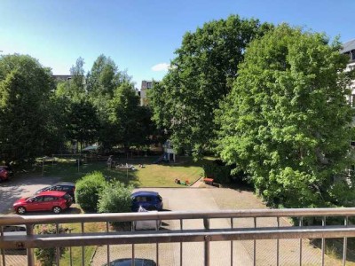 **2 Zi.-Whg. mit Balkon+Uni-Nähe+Bäcker nebenan**