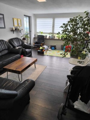 540 € - 69 m² - 2.0 Zi.
Willkommen in der charmanten Nachbarschaft Hochheide in Duisburg!