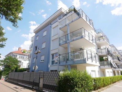 "Nähe Rebstockpark"
Moderne 4-Zimmerwohnung
mit Dachterrasse, Lift & Tiefgarage
in Frankfurt-Nied