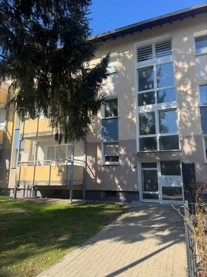 Ihr neues Zuhause erwartet Sie – charmante 3,5-Raum-Erdgeschosswohnung mit Balkon!
