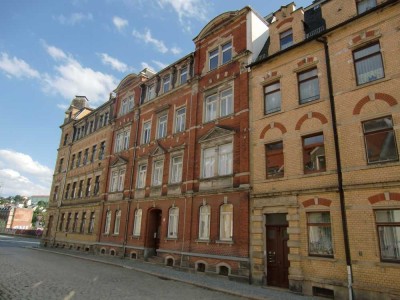 Helle 2-Raum-Mansardenwohnung mit Einbauküche