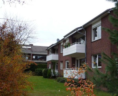 Schöne, zentrale Wohnung!  Ruhige Wohnlage!  Südwestbalkon!  Fußläufig zum täglichen Einkauf!