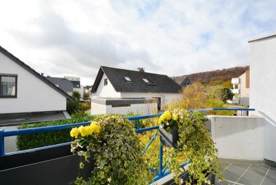 Gut geschnittene 2-Zi.-ETW mit Balkon und Tiefgaragenstellplatz in gesuchter Lage von Hofheim!