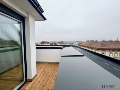 Über den Wolken - Provisionsfreie Maisonette-Dachgeschosswohnung mit 3 Terrassen und Blick auf die Gloriette!