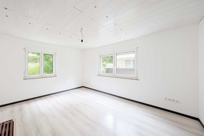 Moderne 4-Zimmer-Wohnung mit ++Schwendenofen++EBK++