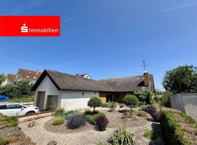 Einfamilienhaus mit großem Garten, Schwimmbad & Sauna in Flörsheim-Wicker