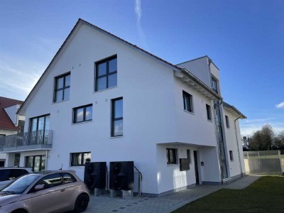 Barrierefreie moderne 3,5 Zimmer Neubauwohnung in Langenau mit Terrasse inkl. Küche