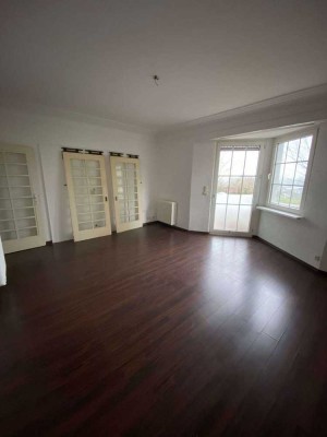 Gepflegte 2,5-Zimmerwohnung mit schöner Aussicht und ruhiger Lage