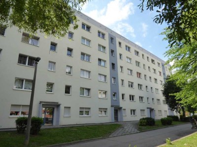 NACHMIETERSUCHE - 3 Zimmer mit Balkon