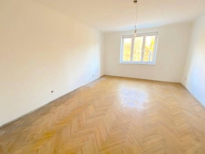 PROVISIONSFREI VOM EIGENTÜMER! UNSANIERTE 4-ZIMMER WOHNUNG+BALKON BEIM STERNWARTEPARK!