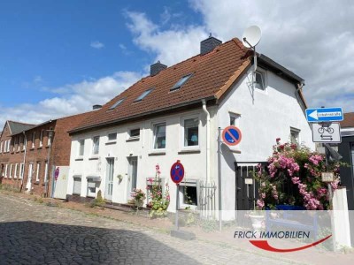 Neustadt/H.- Gemütliche Stadthaushälfte in ruhiger Zentrumslage